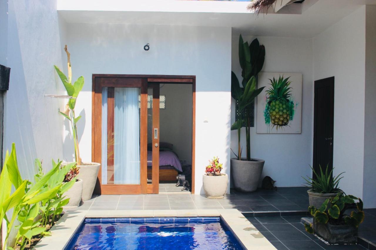 Mewali Villa'S Kuta  Exterior photo